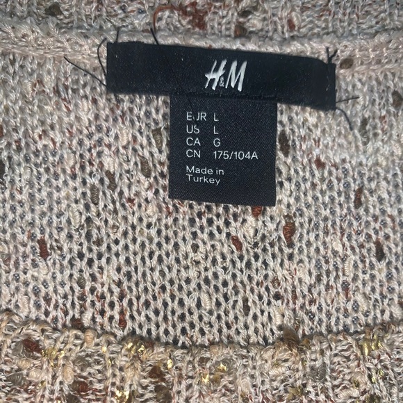 Women’s H&M Beige Gold Flecked Oversized Sweater - Picture 8 of 8
